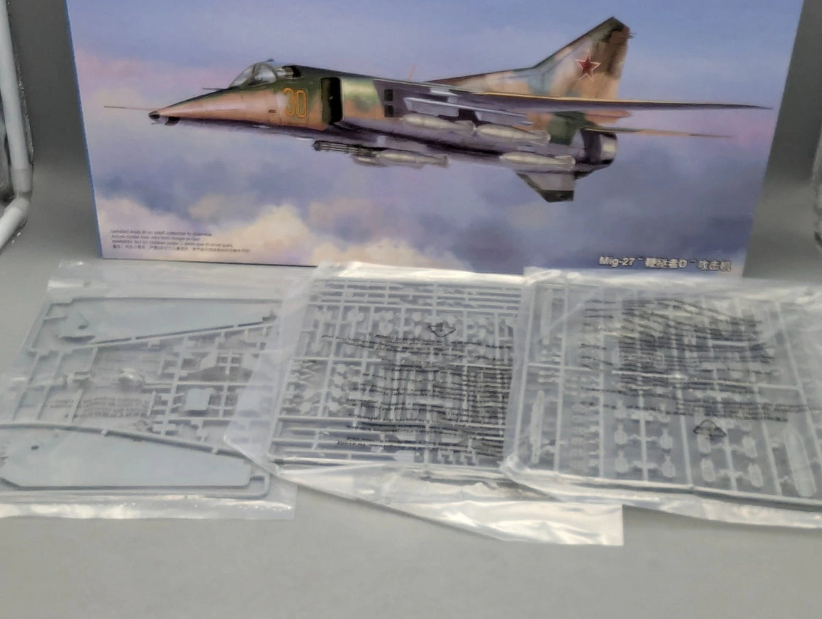Flugzeug Bausatz 1:48 Trumpeter 05802 Mig-27 Flogger D  mit OVP