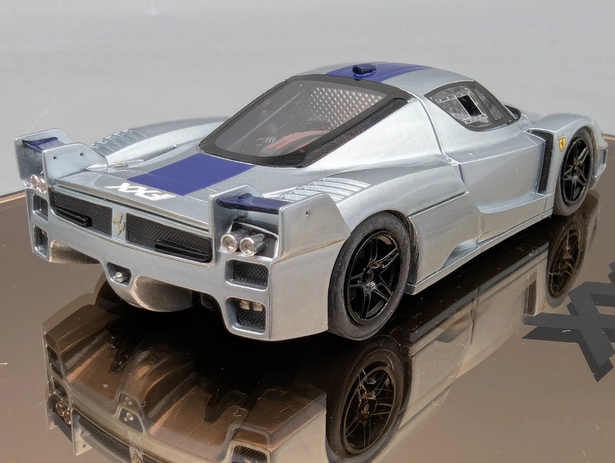 Modellautos 1:43 BBR Ferrari FXX 2006 Limited 017/150 Spiegelplatte Vitrine OVP