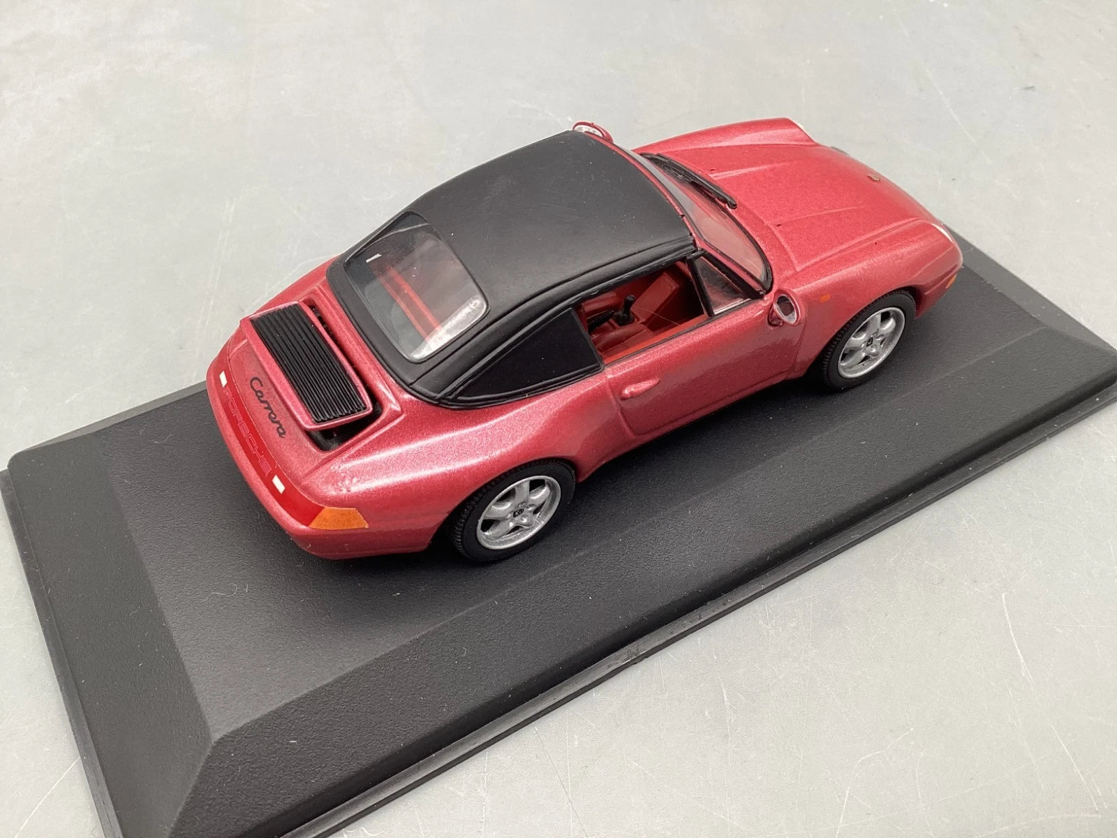 Modellautos 1:43 Minichamps Porsche 911 Cabriolet soft top 1994 mit OVP