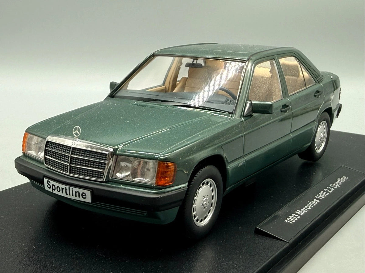Modellautos 1:18 Triple9 Mercedes-Benz 190E 2.3 Sportline mit OVP