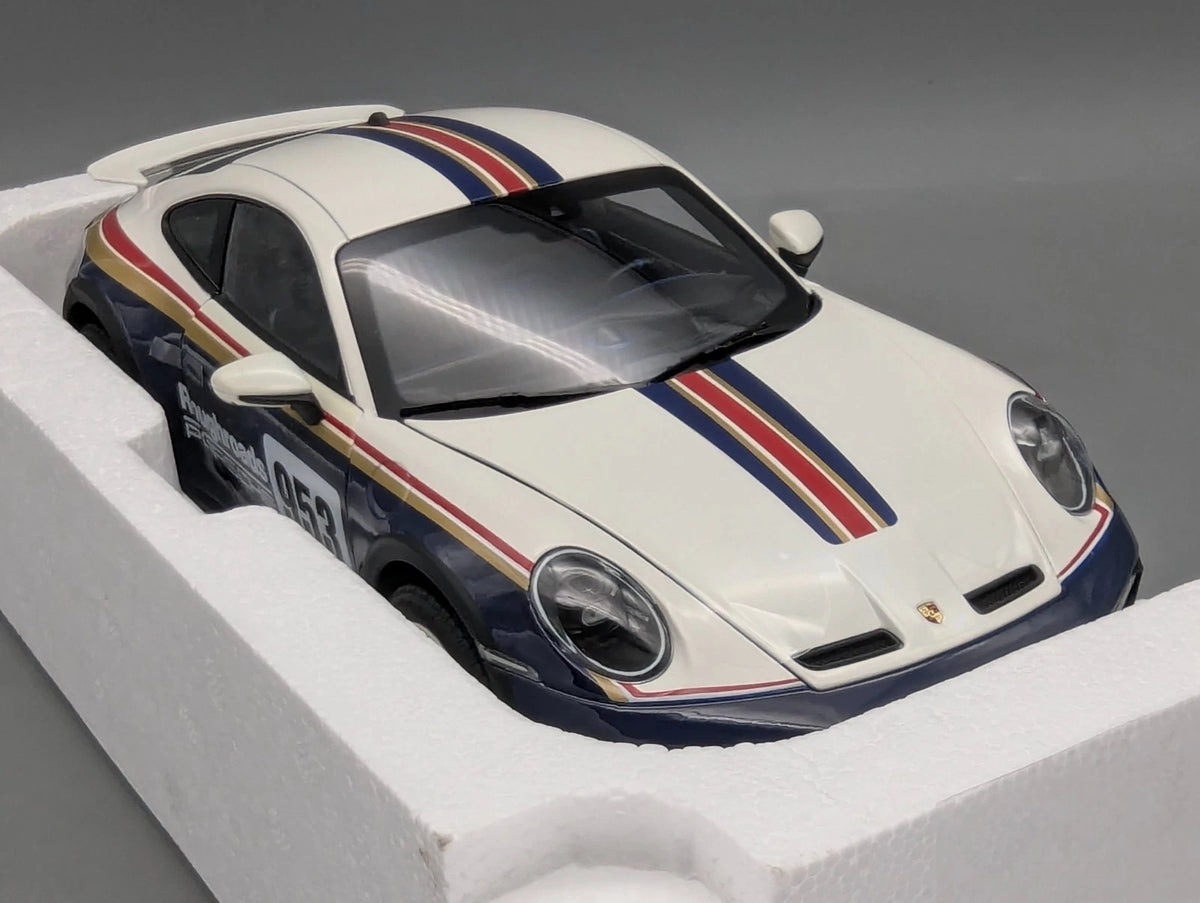 Modellautos 1:18 Norev Porsche 911 Dakar 2023 Roughroads #953 mit OVP