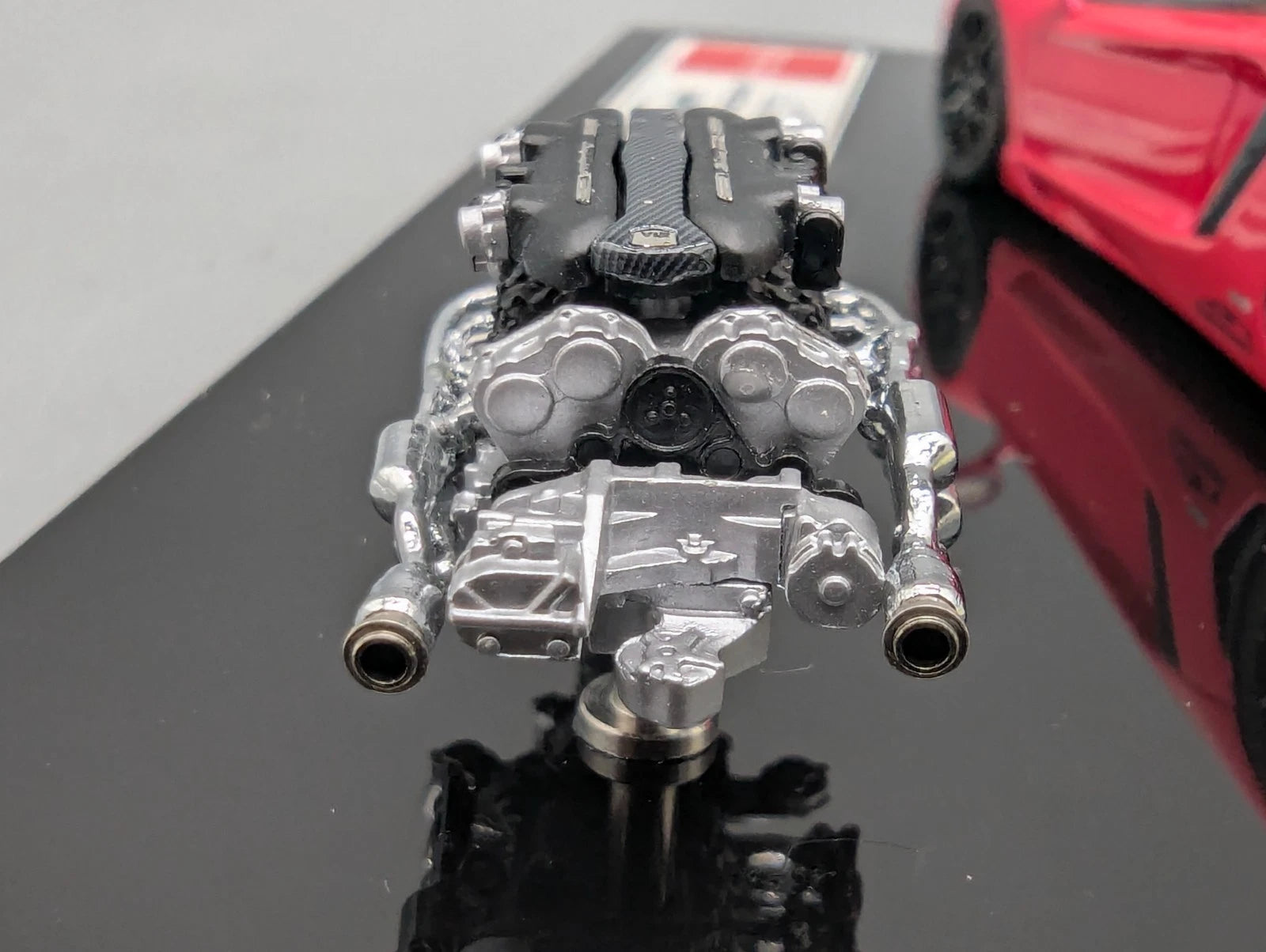 Eidolon Make Up 1:43 Lamborghini Aventador LP760-2 Engine Set Oakley 05/05 OVP