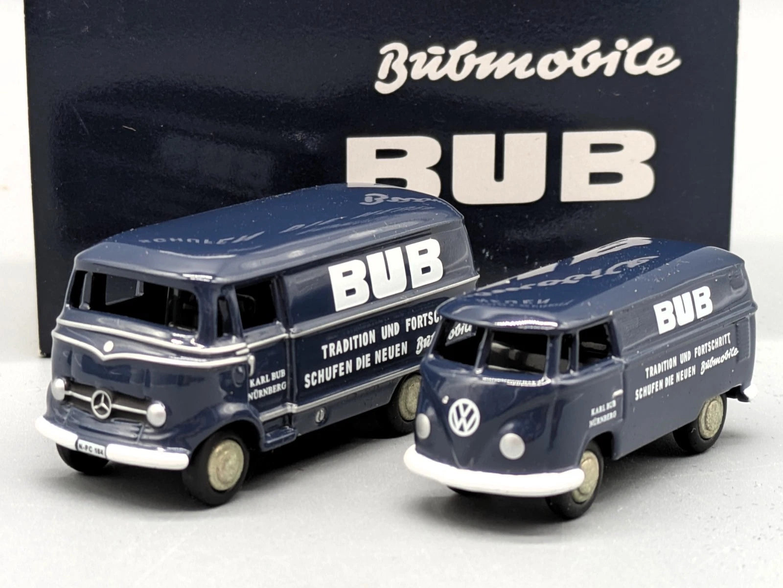 Modellautos 1:87 Premium ClassiXXs Bubmobile Jahresedition 2003 mit OVP