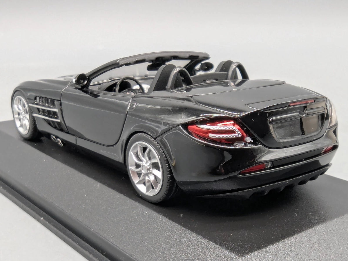 Modellautos 1:43 Minichamps Mercedes Benz SLR McLaren Roadster 2007 mit OVP