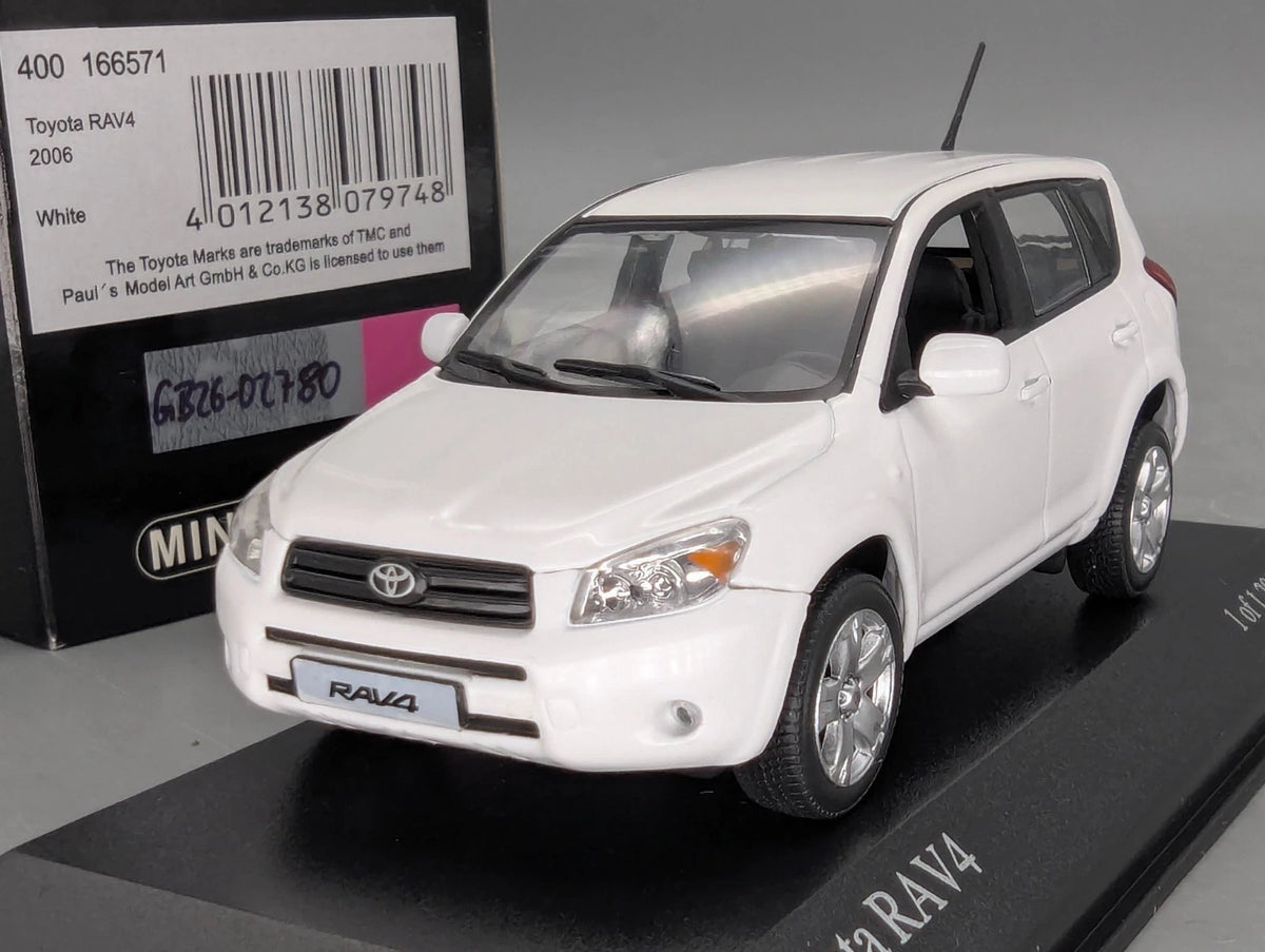 Modellautos 1:43 Minichamps Toyota RAV4 2006 White Schneeweiß mit OVP