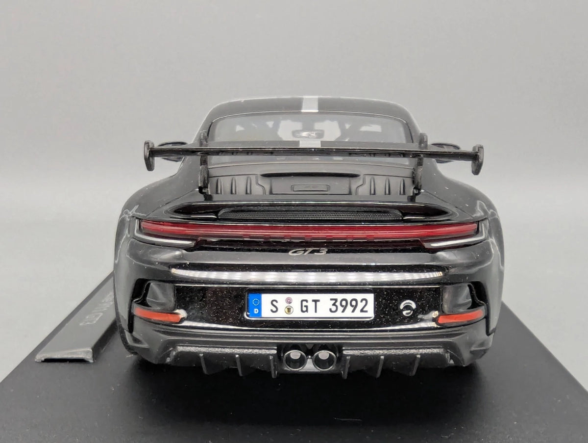 Modellautos 1:18 Maisto Porsche 911 GT3 Schwarz mit OVP