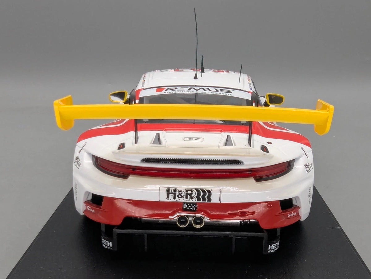 Modellautos 1:18 Ixo Porsche 911 GT3 R 24h Nürburgring 2024 #5 mit OVP