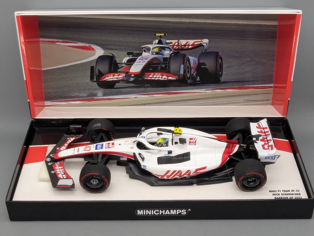 Modellautos 1:18 Minichamps Haas F1 Team VF-22 Bahrain 2022 Mick Schumacher OVP