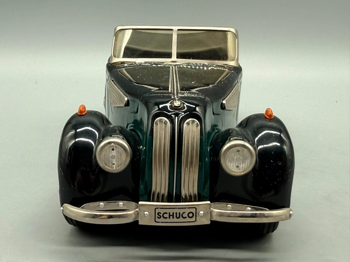 Modellautos 1:18 Schuco BMW 327 Classic Schwarz Grün mit OVP