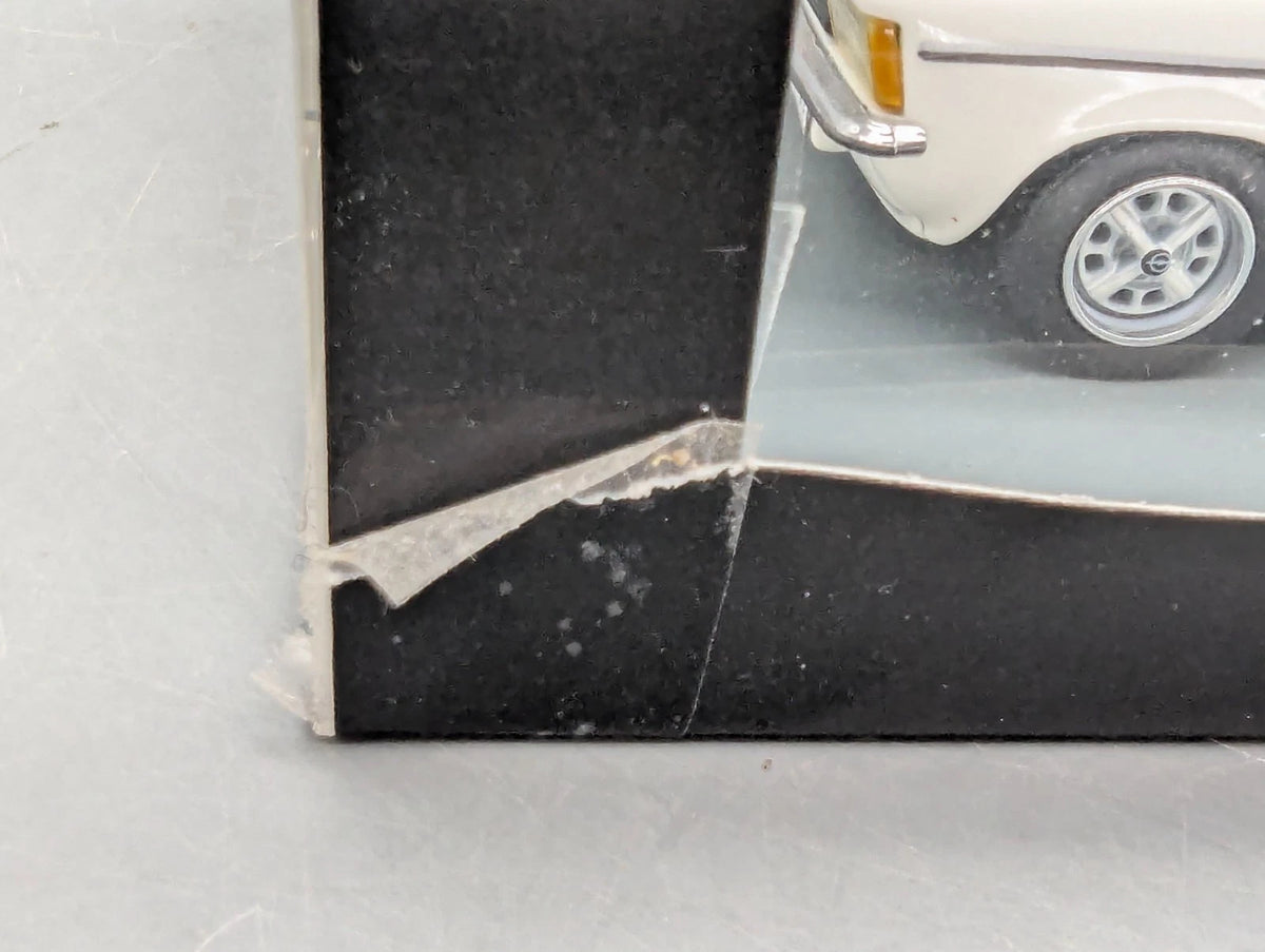Modellautos 1:43 Neo Scale Models Opel Kadett Aero Weiß mit OVP