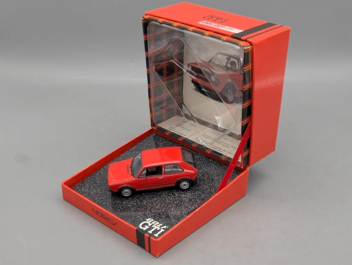 Modellautos 1:43 Norev Volkswagen VW Golf 1 GT1 mit Klappbox OVP