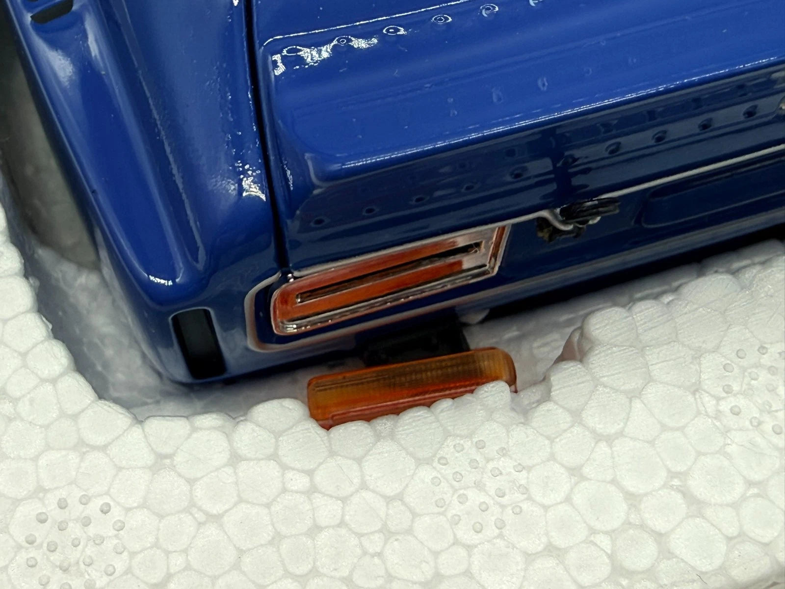 Modellautos 1:18 Minichamps Ford Capri RS 3100 1974 Blau mit OVP
