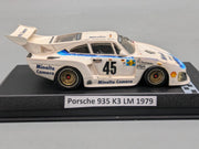 Modellautos 1:43 Starter Kremer Porsche 935 K3 24h Le Mans 1979 #45 Vitrine