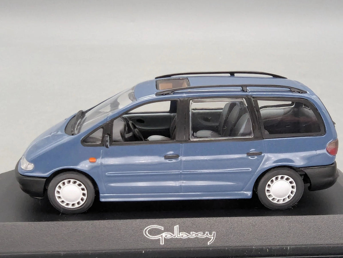 Modellautos 1:43 Minichamps Ford Galaxy mit  Dealer OVP