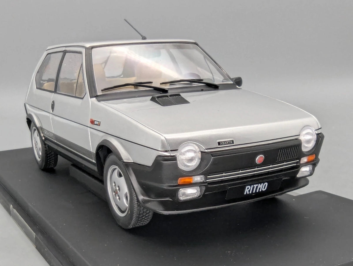 Modellautos 1:18 MCG Modelcar Group Fiat Ritmo TC 125 Abarth 2000 Silber mit OVP