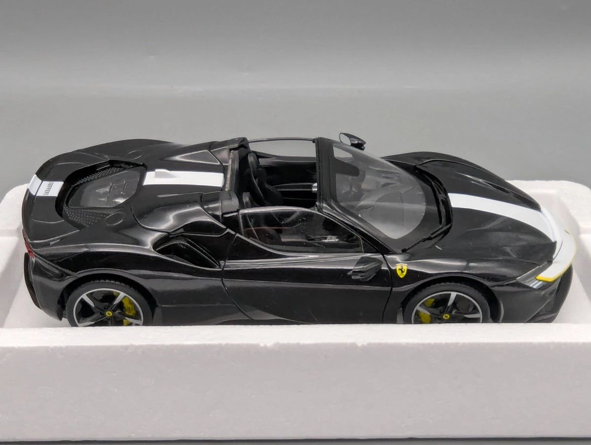 Modellautos 1:18 Bburago Ferrari SF90 Spider Assetto Fiorano Schwarz mit OVP