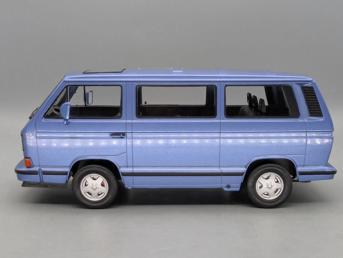 Modellautos 1:18 KK-Scale Volkswagen VW T3 Bus Bluestar mit OVP