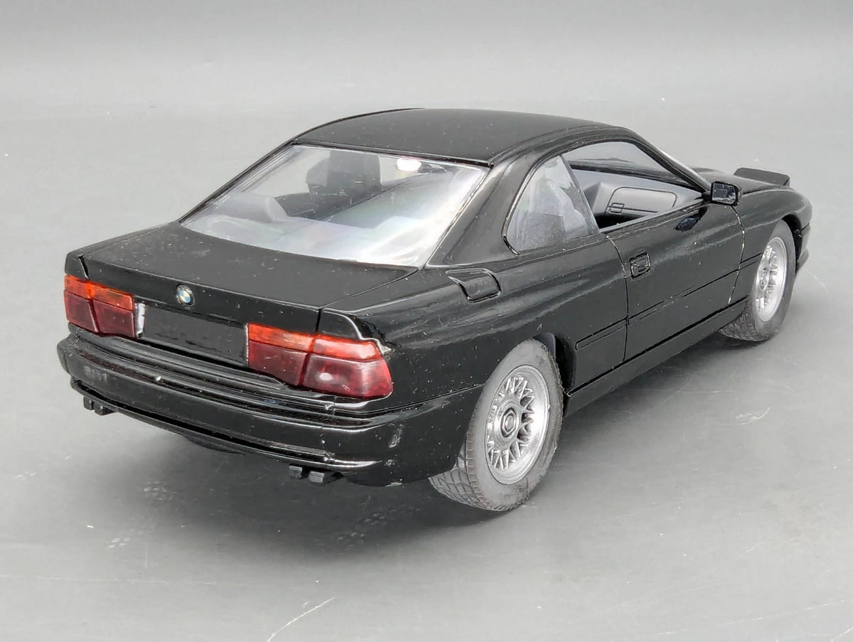 Modellautos 1:24 Schabak BMW 850i Schwarz mit OVP