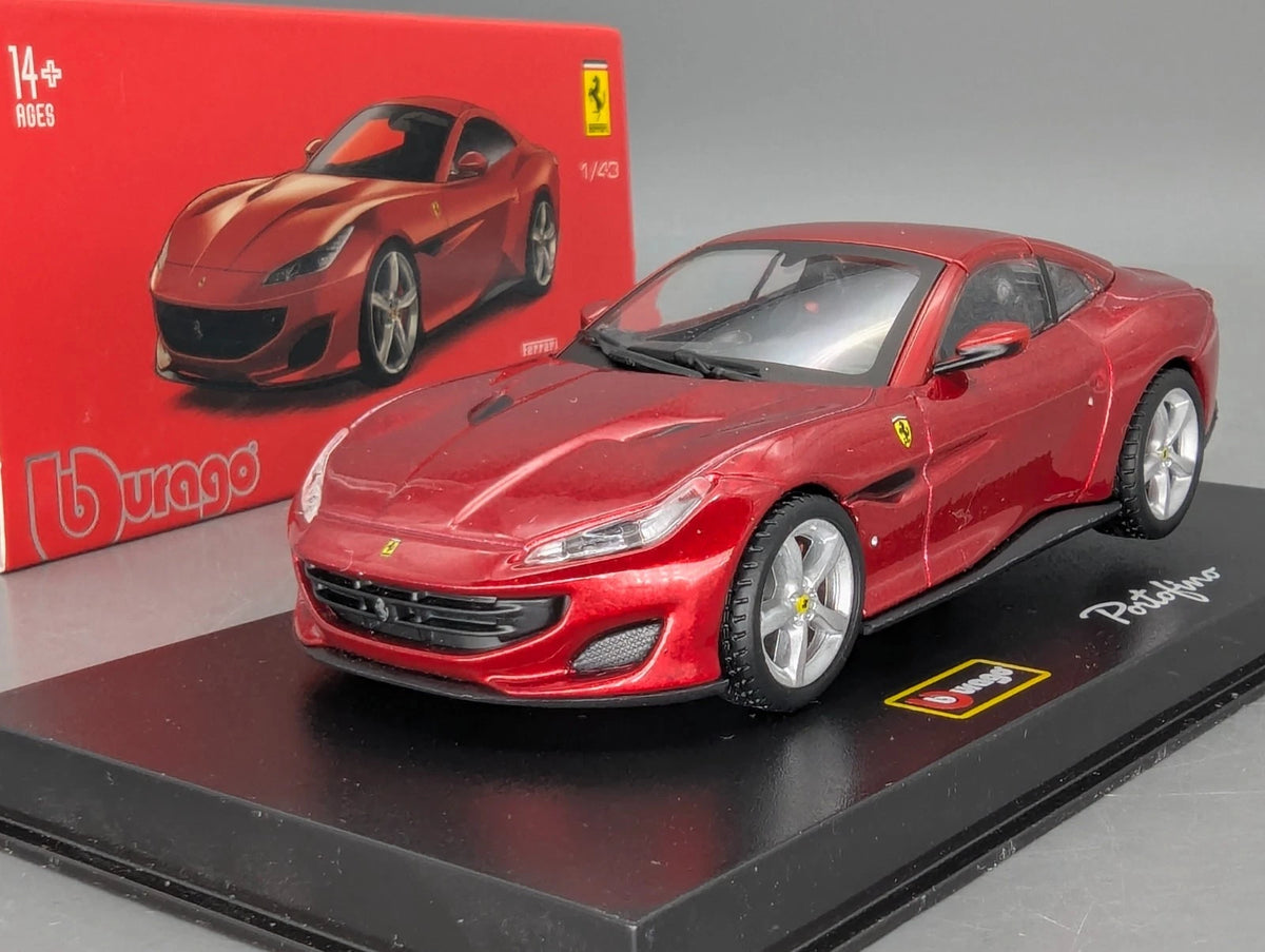 Modellautos 1:43 Bburago Ferrari Portofino Rot Metallic in Vitrine mit OVP