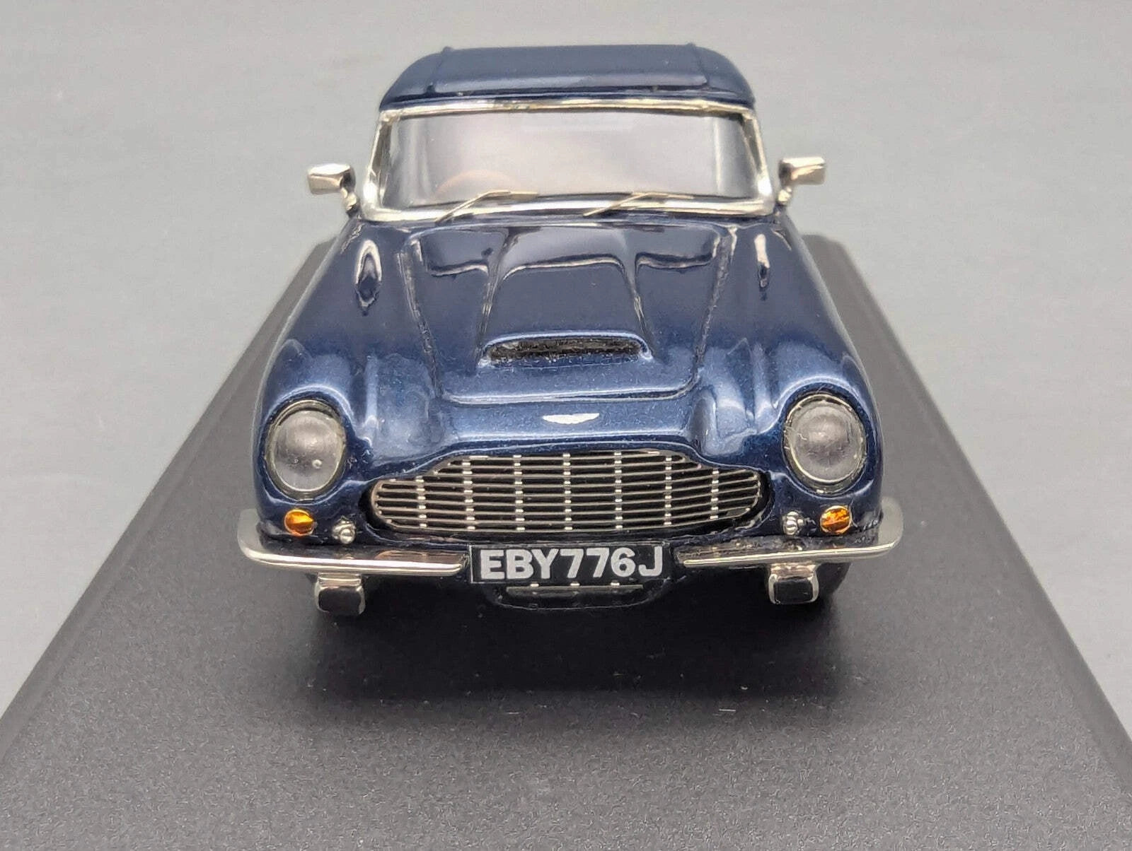 Modellautos 1:43 SMTS CL30 Aston Martin DB6 Volante Closed Built Kit mit OVP
