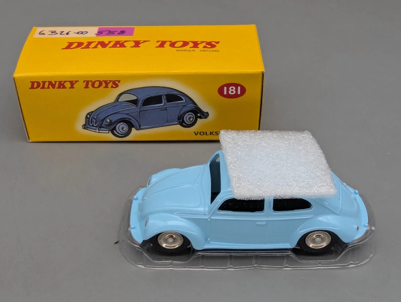 Modellauto 1:43 Dinky Toys 181 heute Mattel Volkswagen VW Käfer mit OVP