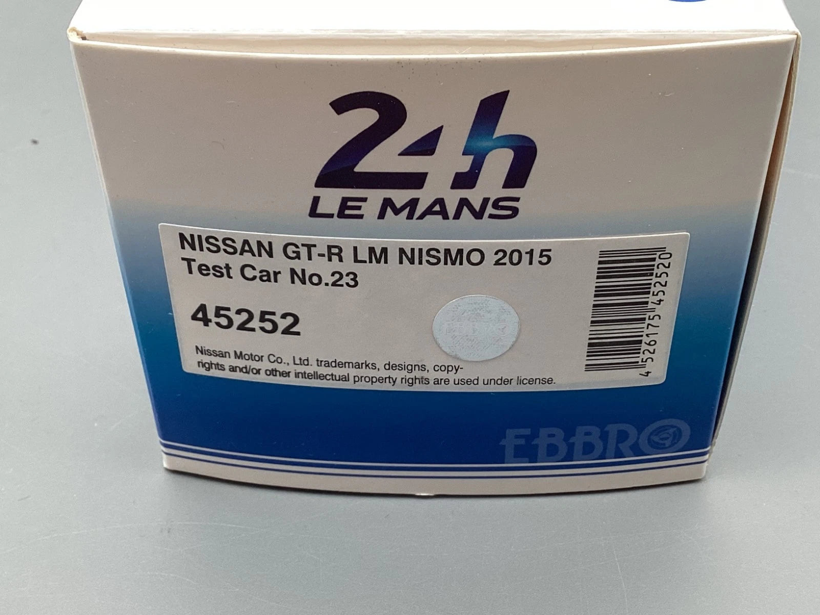 Modellautos 1:43 Ebbro Nissan GT-R LM Nismo 2015 Test Car #23 mit OVP