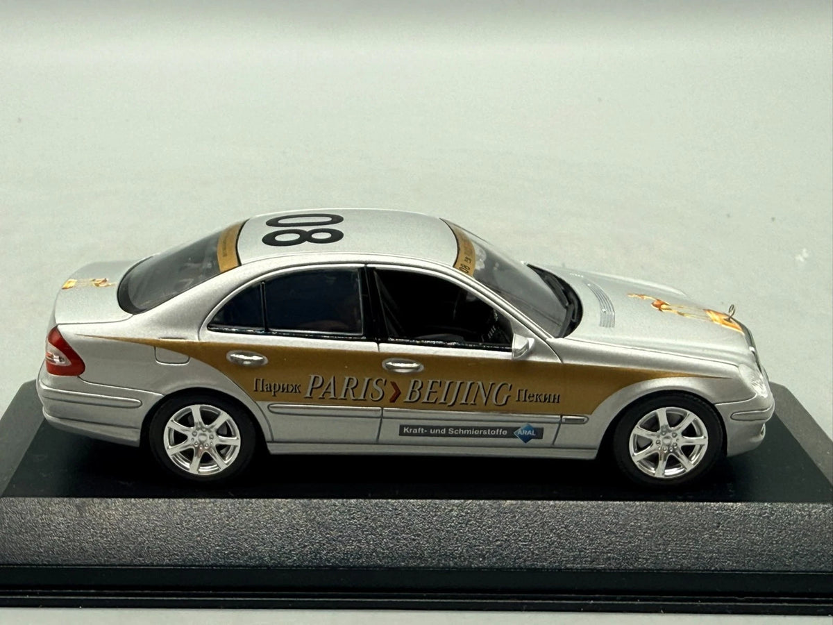 Modellautos 1:43 Minichamps Mercedes-Benz E-Klasse Rally Paris–Peking +Umkarton