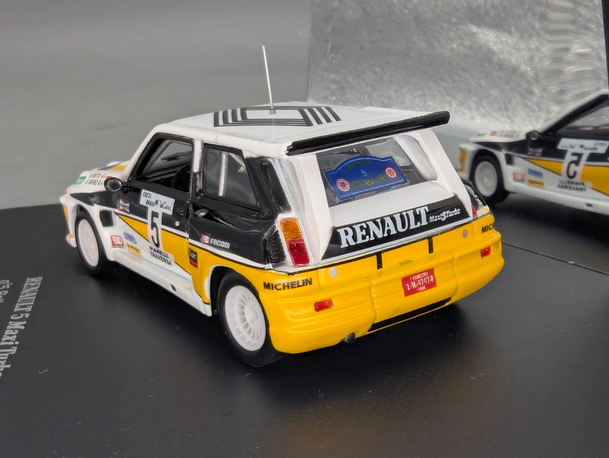 Modellautos 1:43 Universal Hobbies Renault Maxi Turbo 1966 #5 Sainz Boto Vitrine