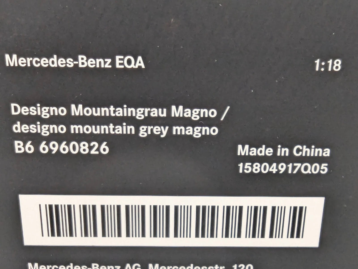 Modellautos 1:18 NZG Mercedes Benz EQA Designo Mountain Grau Magno Dealer OVP