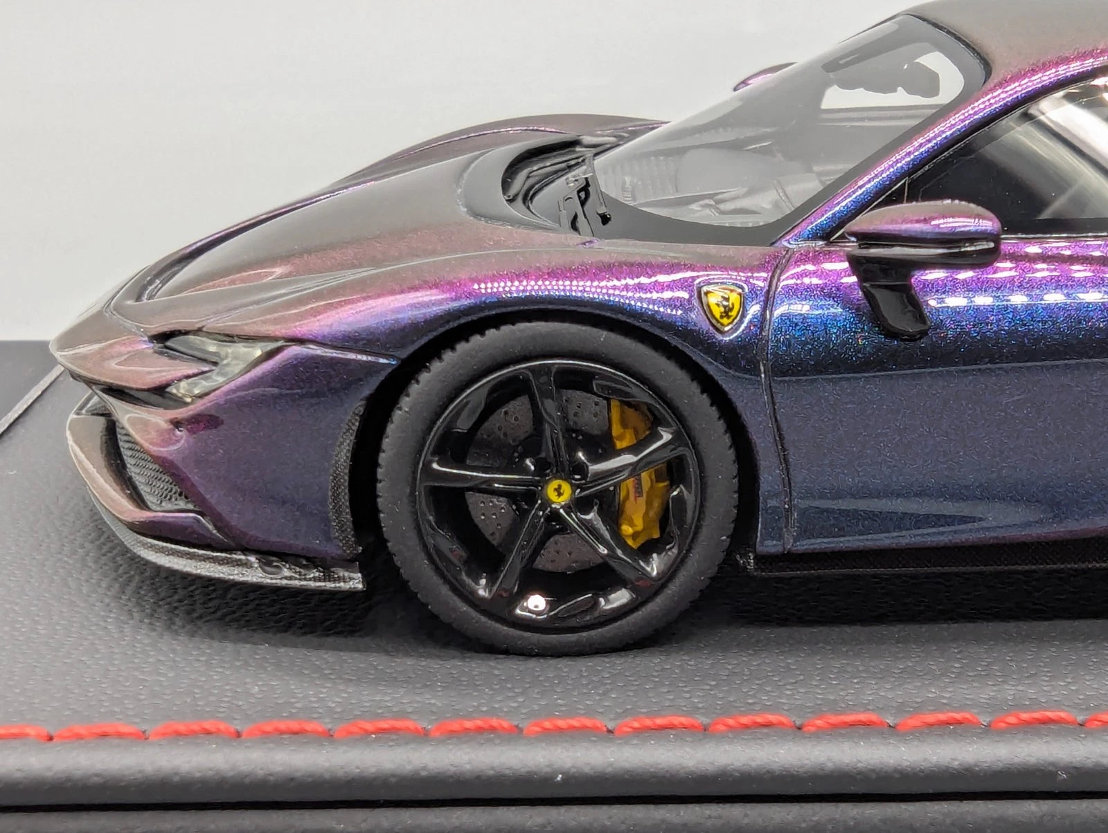 Modellautos 1:43 BBR Executive Ferrari SF90 Stradale Chameleon 22/30 OVP