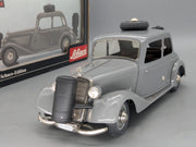 Modellautos 1:18 Schuco Mercedes Benz 170V Limousine mit Holzvergaser OVP
