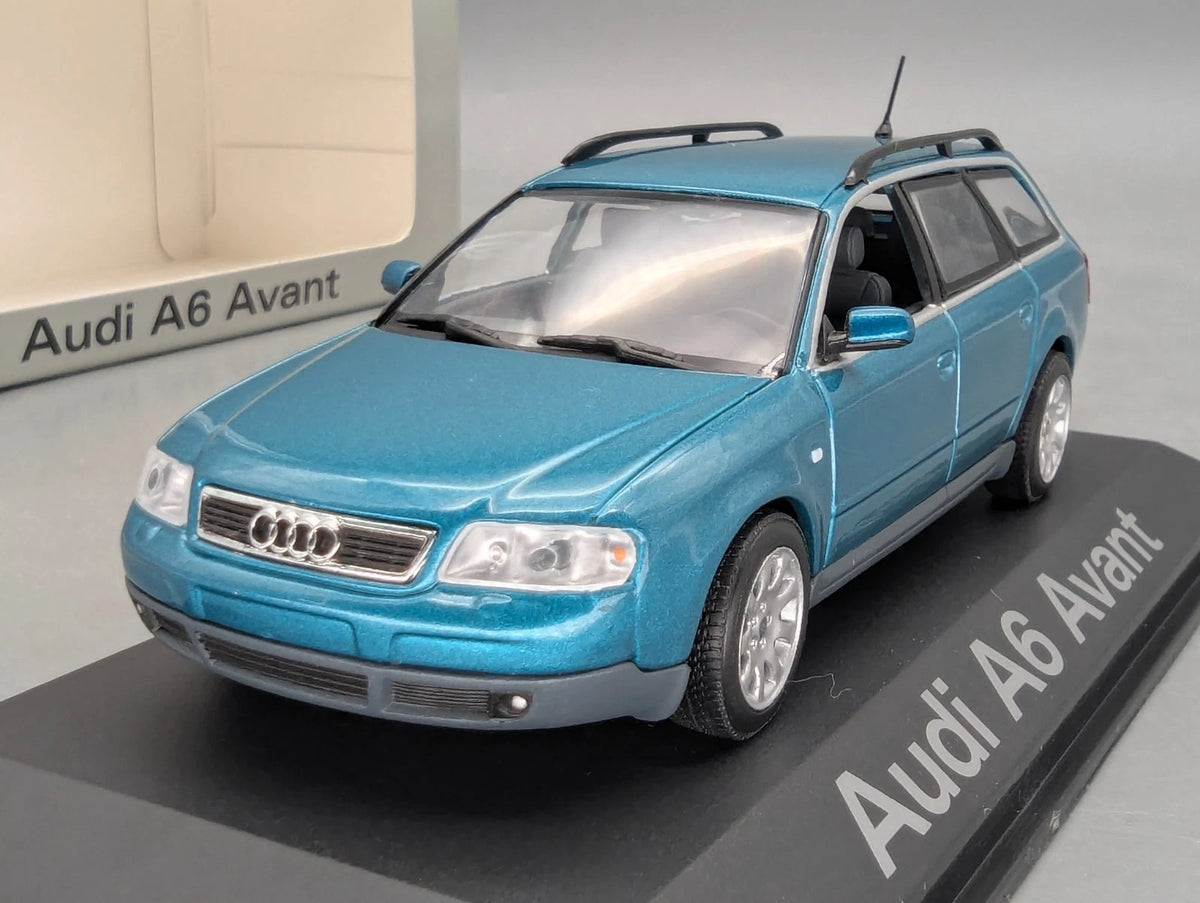 Modellautos 1:43 Minichamps Audi A6 Avant Türkis Metallic mit Dealer OVP