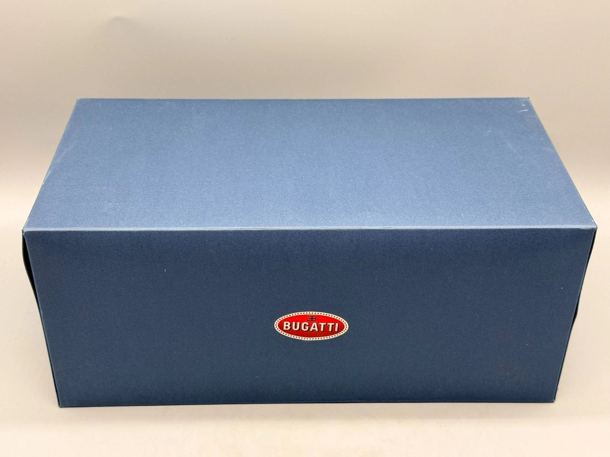 Modellautos 1:18 Autoart Bugatti Chiron mit OVP