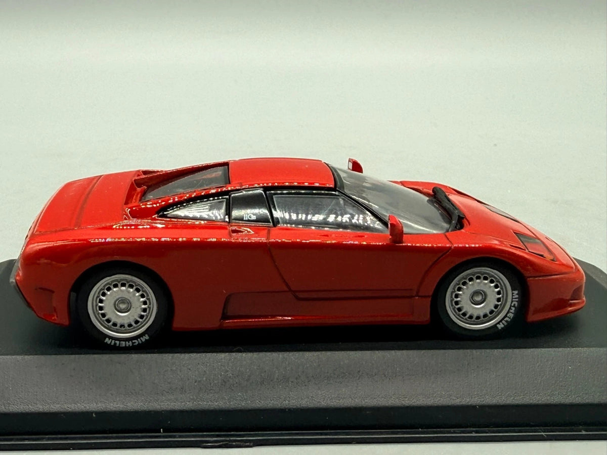 Modellautos 1:43 Minichamps Bugatti EB 110 mit OVP