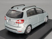 Modellautos 1:43 Minichamps Volkswagen VW Golf Plus Comfortline mit Dealer OVP