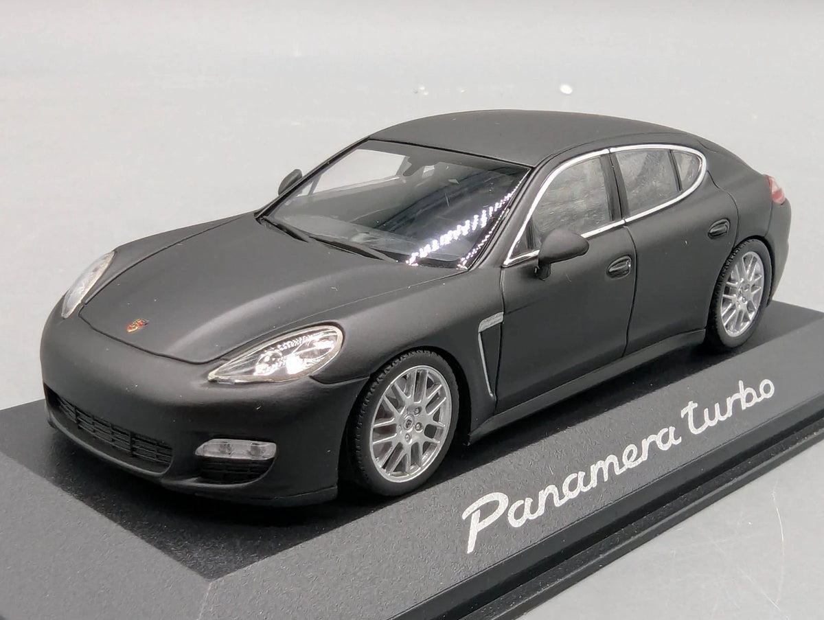 Modellautos 1:43 Minichamps Porsche 970 Panamera Turbo WAP 020 027 0C mit OVP