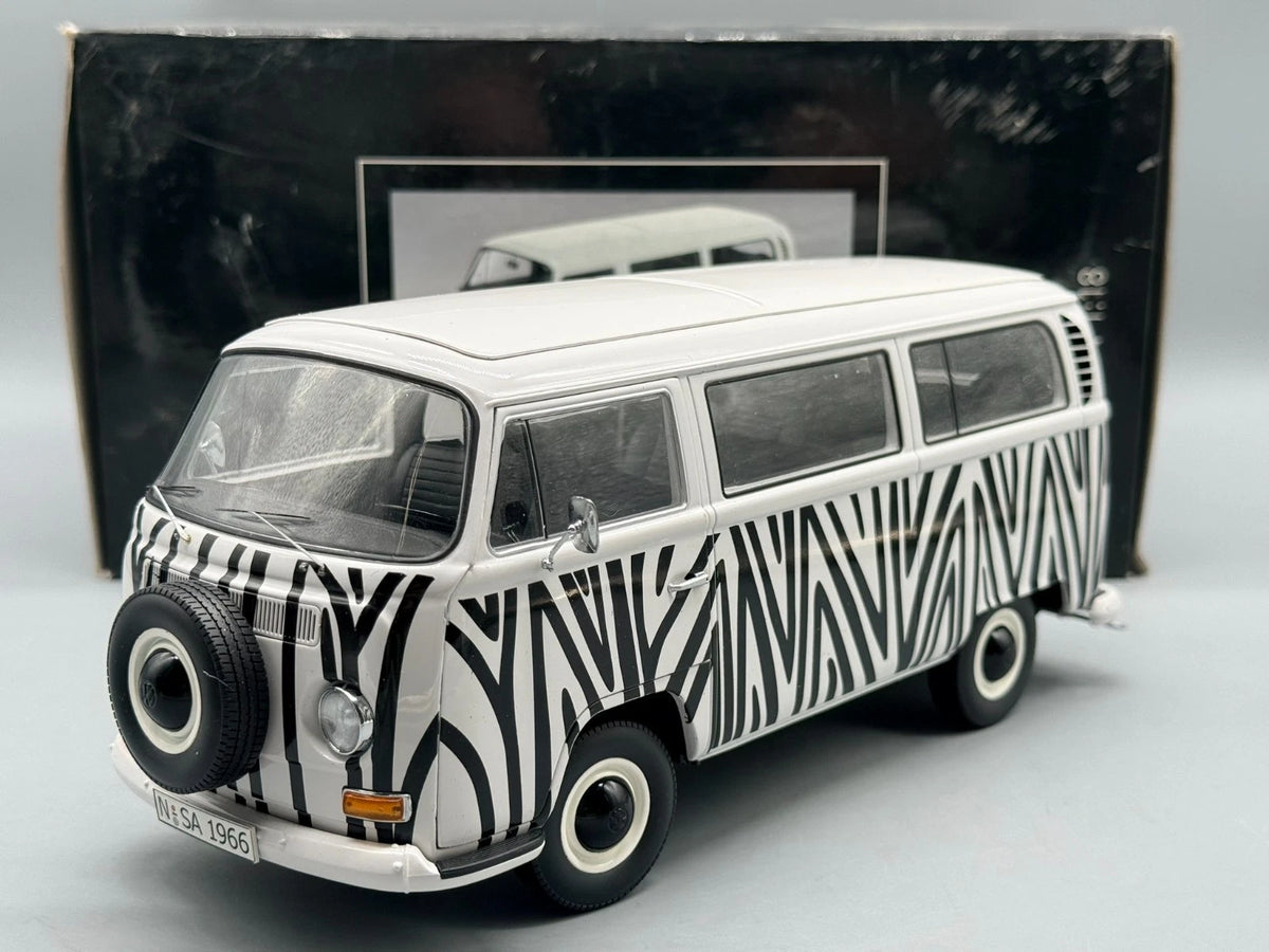 Modellautos 1:18 Schuco VW T2a Bus Safari in OVP