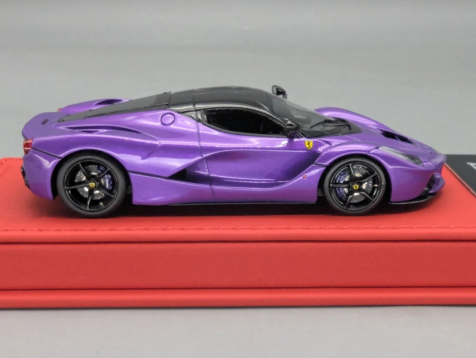 Modellautos 1:43 BBR Executive Calsito Ferrari LaFerrari Ltd 00/35 OVP