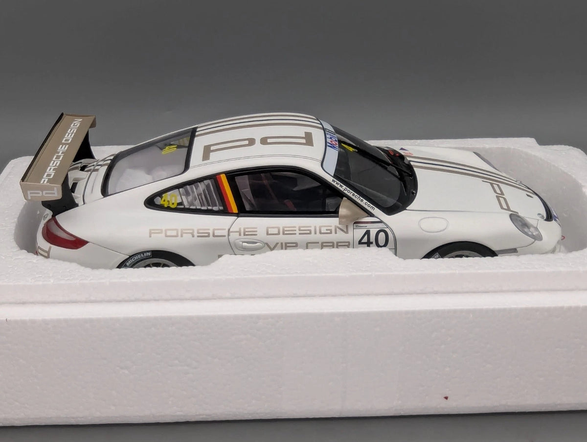 Modellautos 1:18 AUTOart Porsche 911 GT3 Cup #40 VIP Car mit WAP Dealer OVP