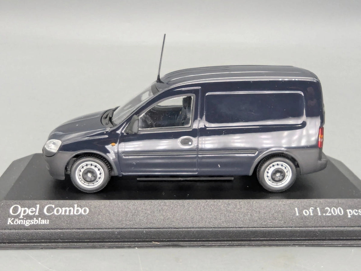 Modellautos 1:43 Minichamps Opel Combo Van 2002 Blue Blau Königsblau mit OVP