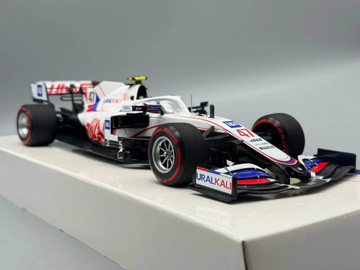 Modellautos 1:18 Minichamps Uralkali Haas F1 Team VF-21 M.Schuhmacher mit OVP
