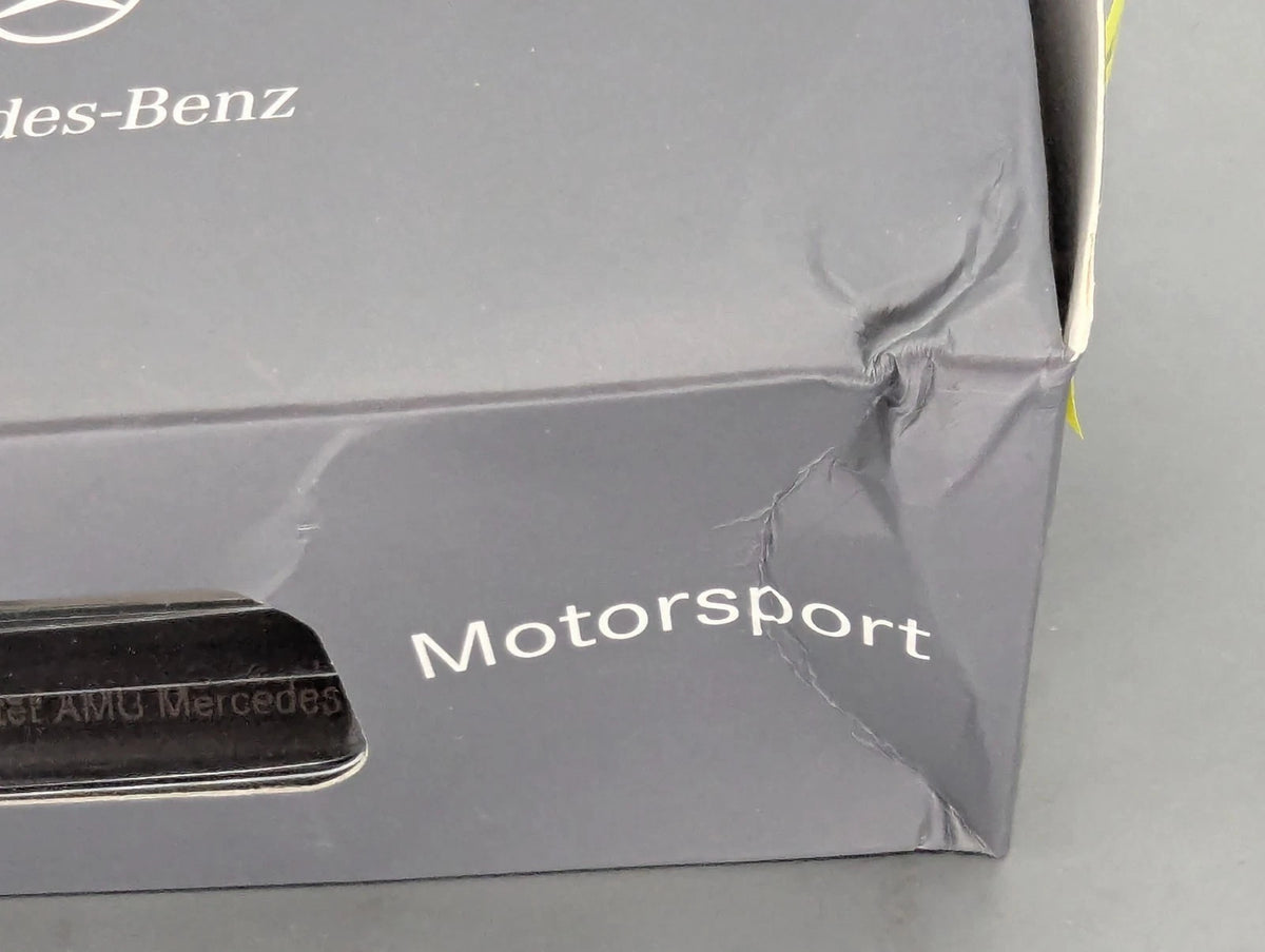 Modellautos 1:43 Minichamps AMG Mercedes C Klasse DTM 2009 #10 Gary Paffett OVP