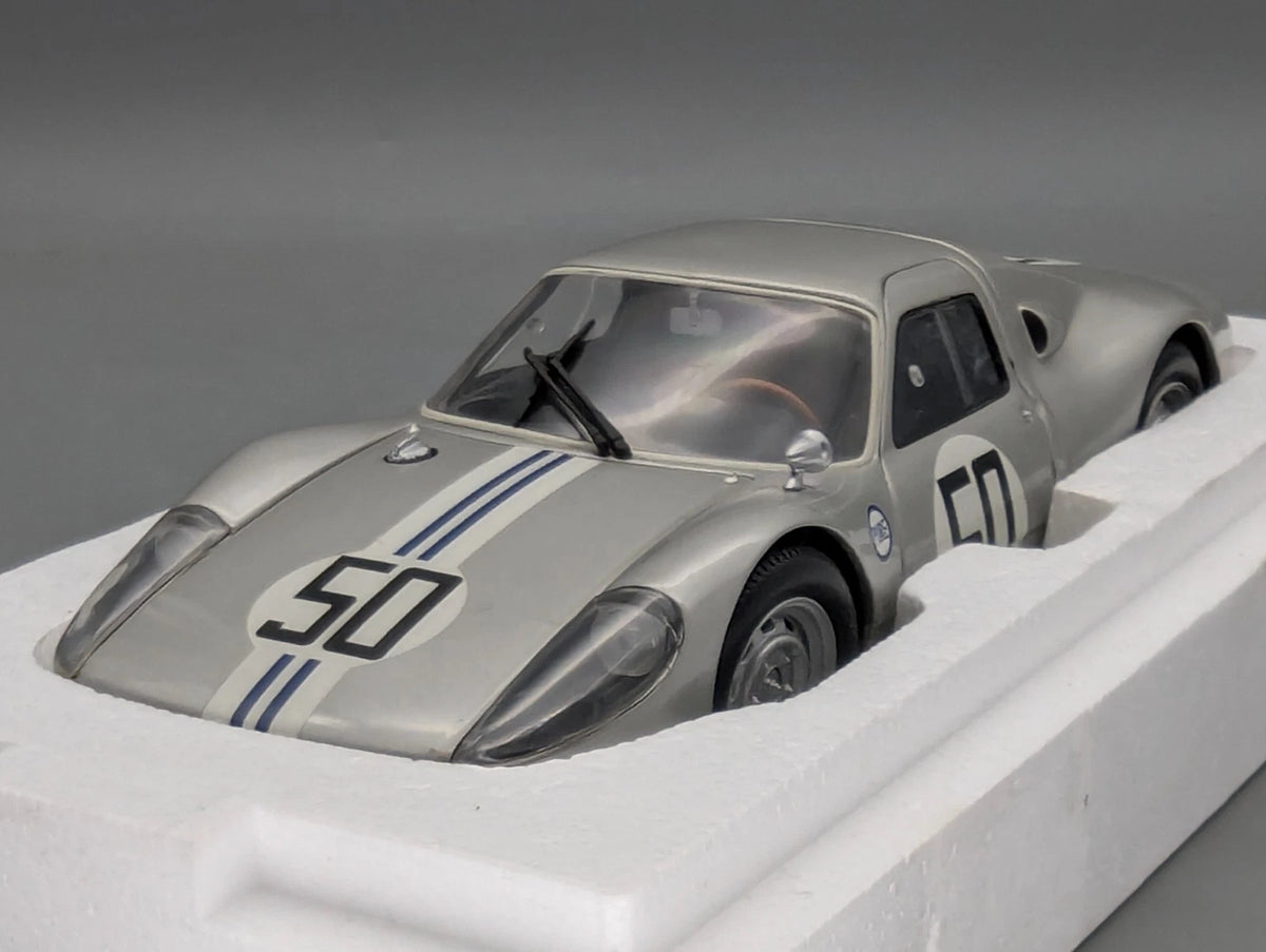 Modellautos 1:18 Minichamps Porsche 904 GTS Racing 1964 #50 OVP