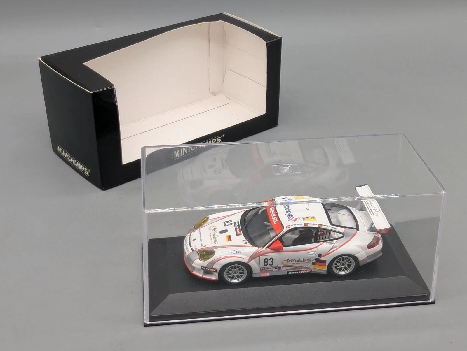 Modellautos 1:43 Minichamps Porsche 911 996 GT3 RSR 2. LeMans GT2 2006 #83 OVP