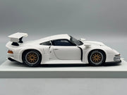 Modellautos 1:18 UT Models Porsche 911 GT1 mit OVP
