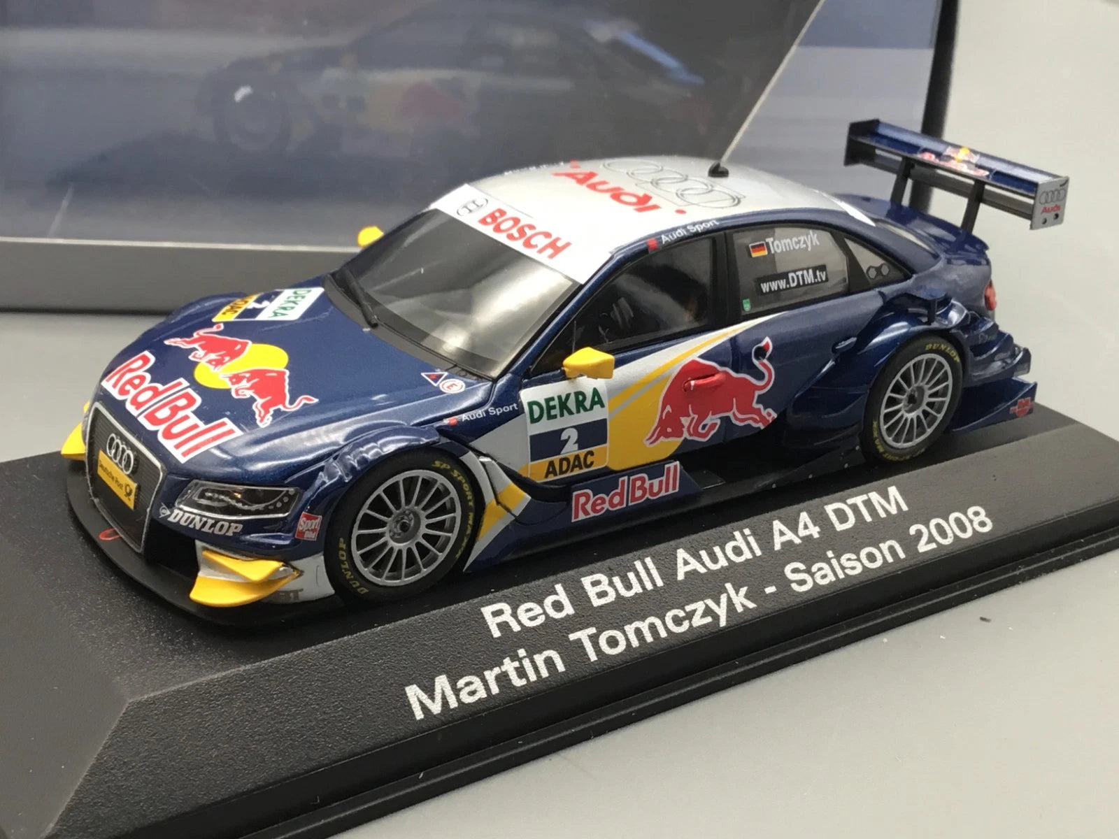 Modellautos 1:43 Minichamps Red Bull Audi A4 DTM 2008 Tomczyk #2 in OVP