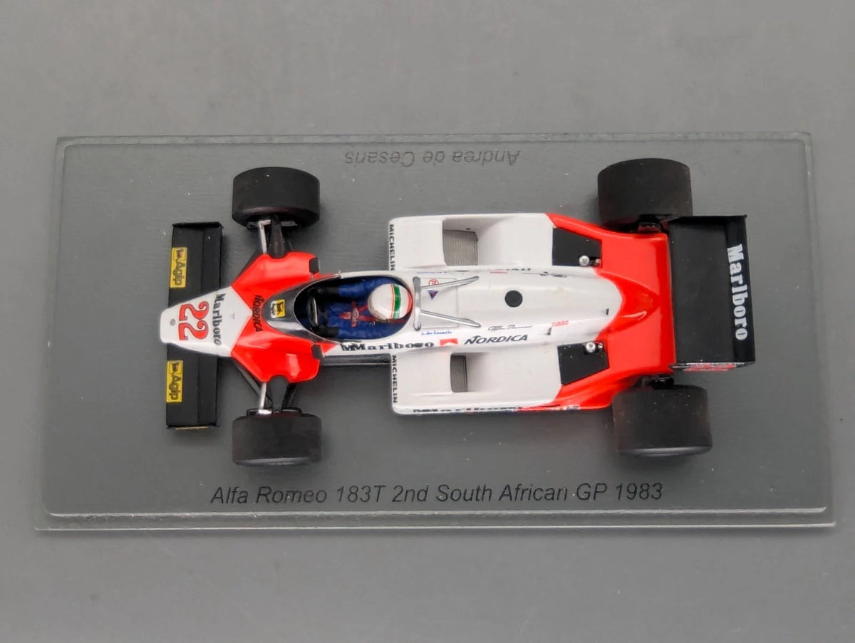Modellautos 1:43 Spark S8806 Alfa Romeo 183T 2nd SA GP 1983 #22 de Cesaris OVP