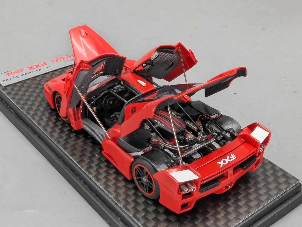 Modellautos 1:43 MR Models & V Bosica Ferrari FXX 2005 Open Door Funktion OVP