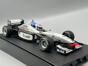 Modellautos 1:18 Minichamps McLaren Mercedes MP-498T Lapland 2000 + OVP