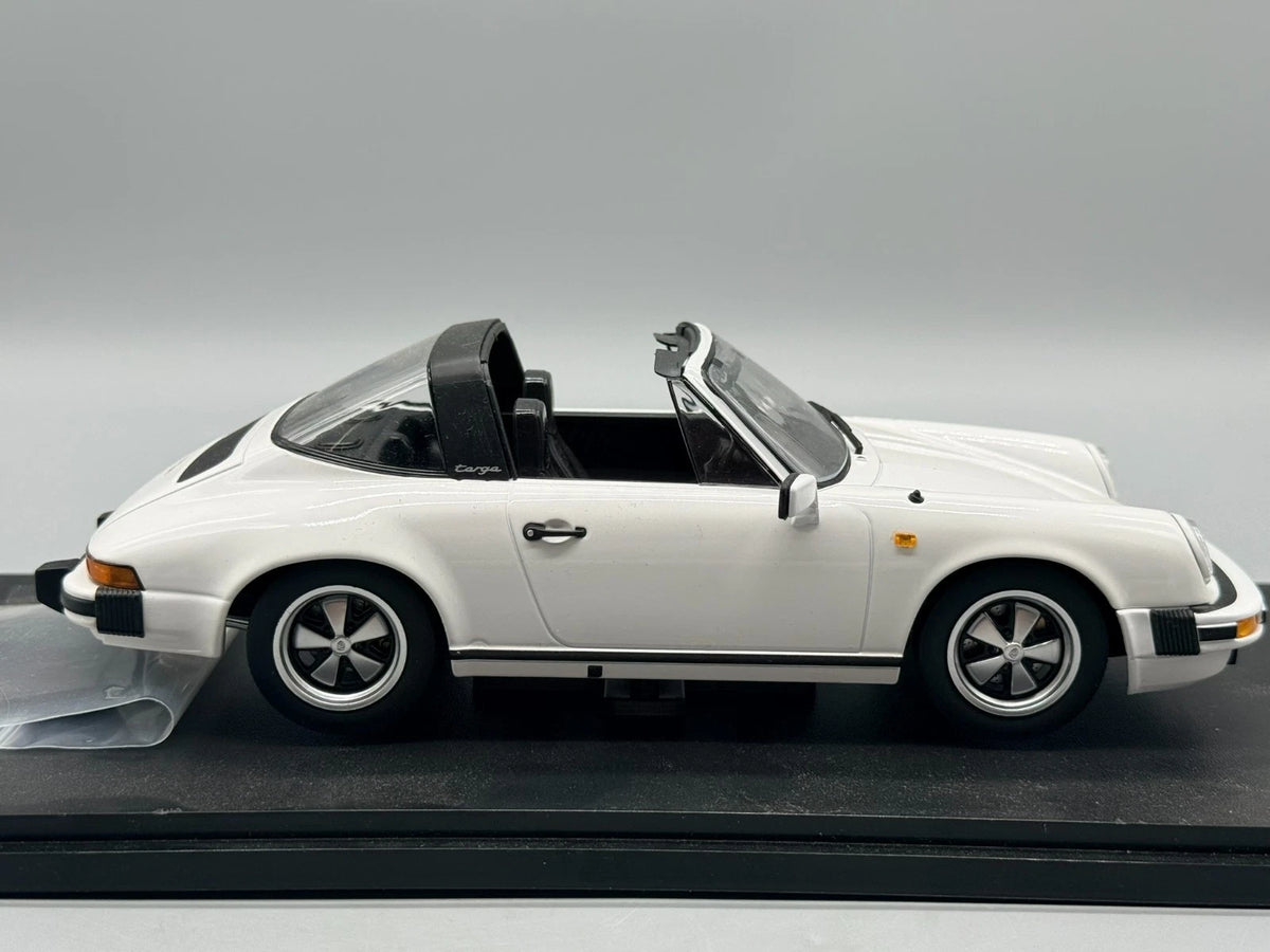 Modellautos 1:18 KK-Scale Porsche 911 SC Targa 1983 mit OVP